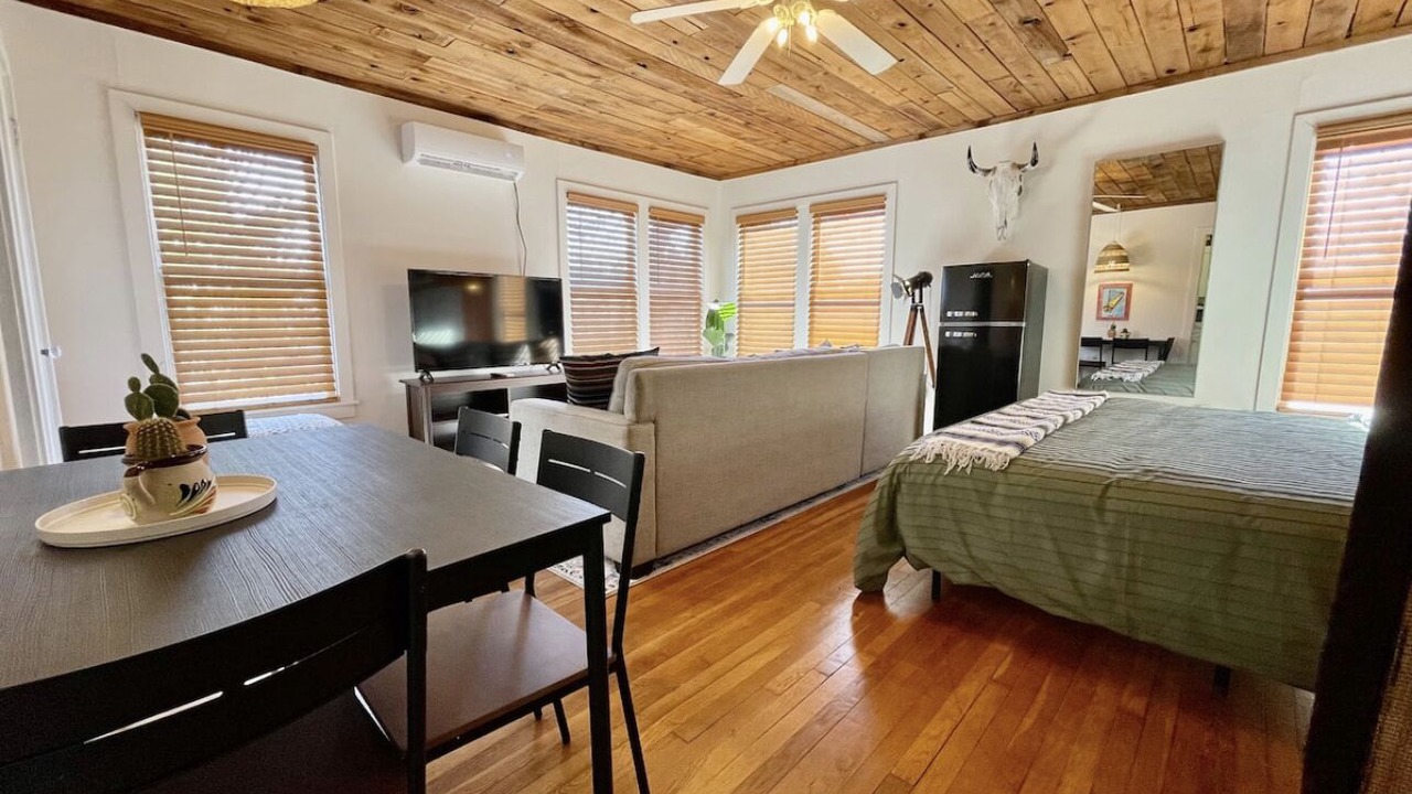 Photo of Bedroom in Monticello Park