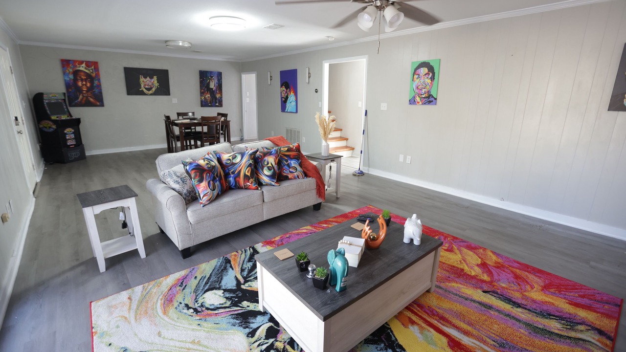 Photo of Livingroom in Grambling