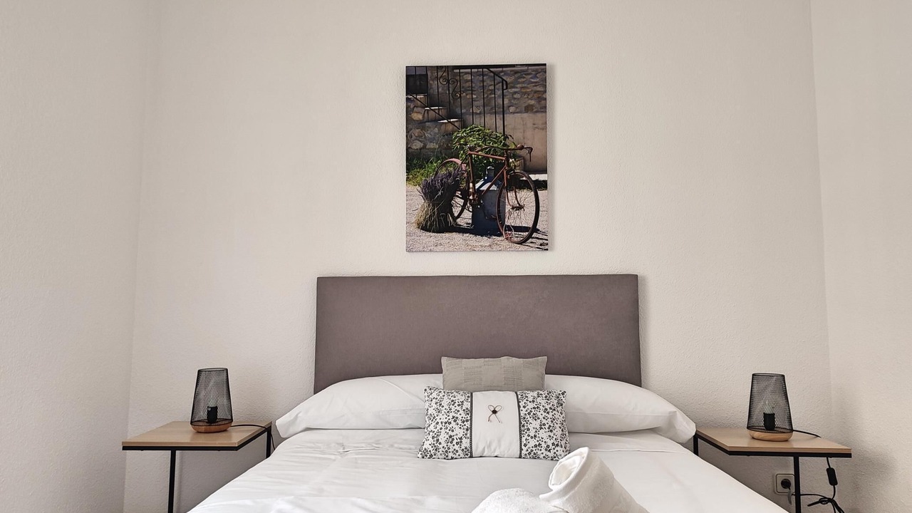 Photo of Bedroom in Huerta del Rey Vallellano