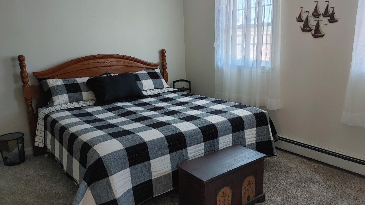 Photo of Bedroom in Cape Vincent