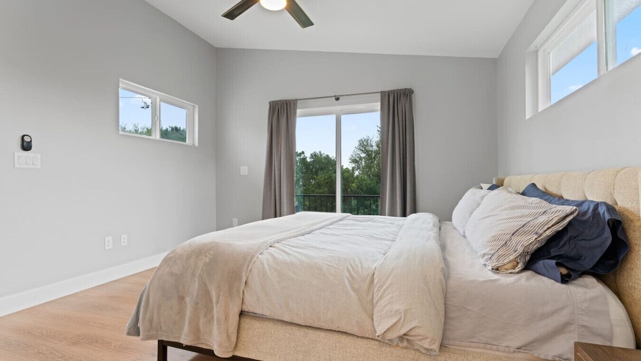 Photo of Bedroom in MLK