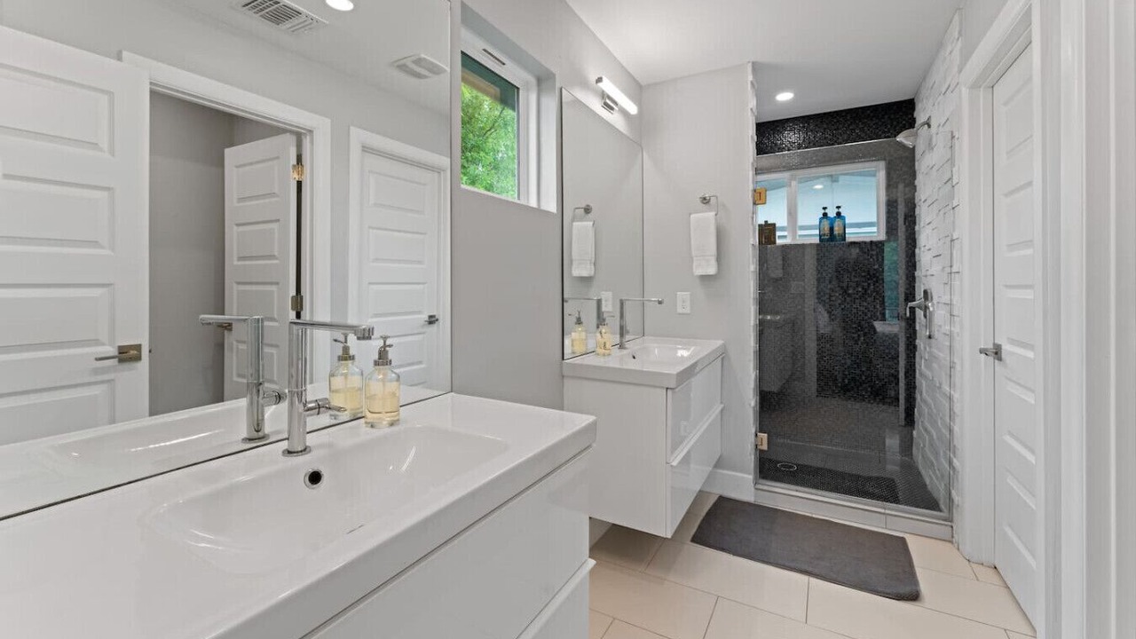 Photo of Bathroom in MLK