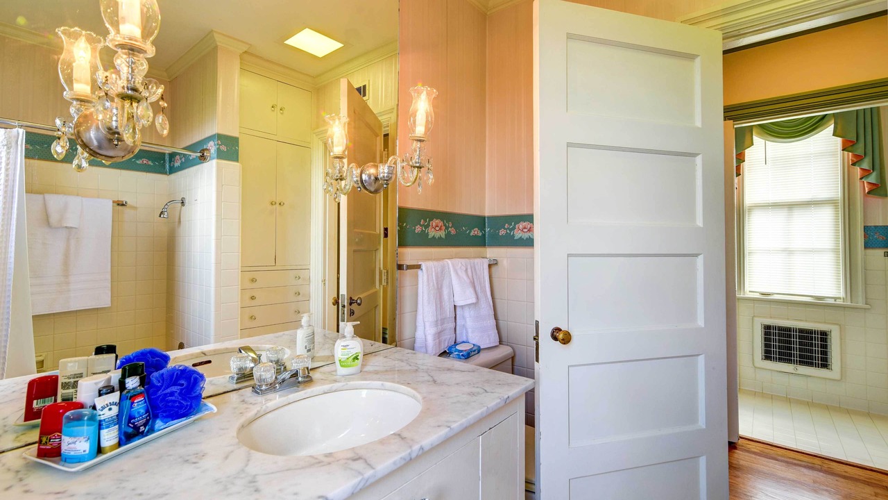 Photo of Bathroom in Oakland