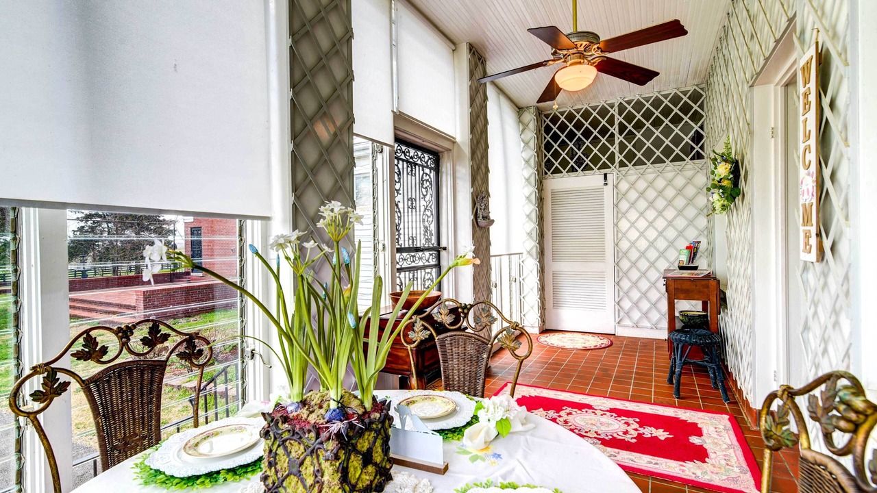 Photo of Others in Oakland