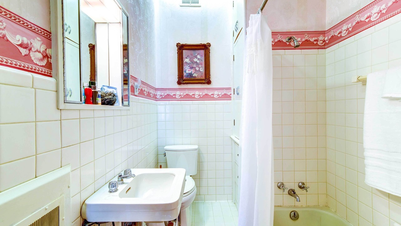 Photo of Bathroom in Oakland