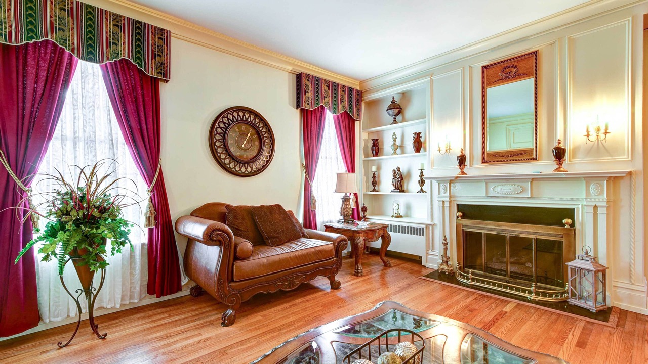 Photo of Bedroom in Oakland