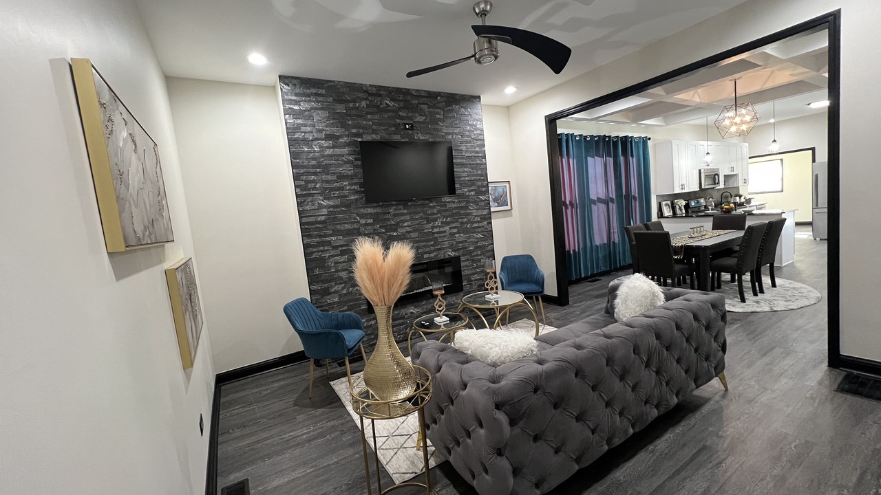 Photo of Livingroom in Auburn Gresham