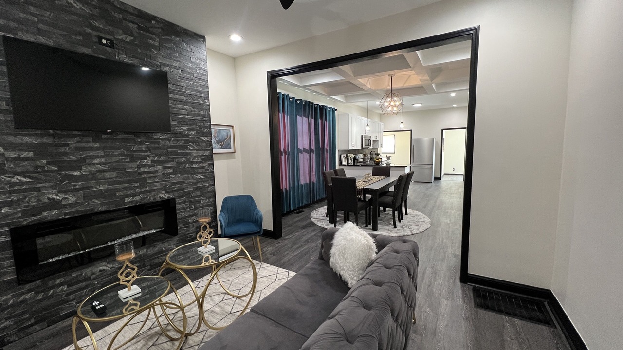 Photo of Livingroom in Auburn Gresham
