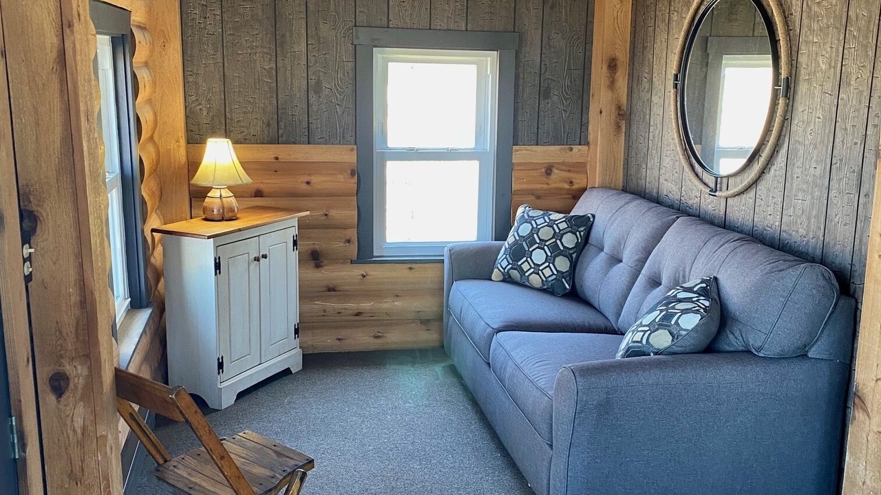 Photo of Livingroom in Port Austin