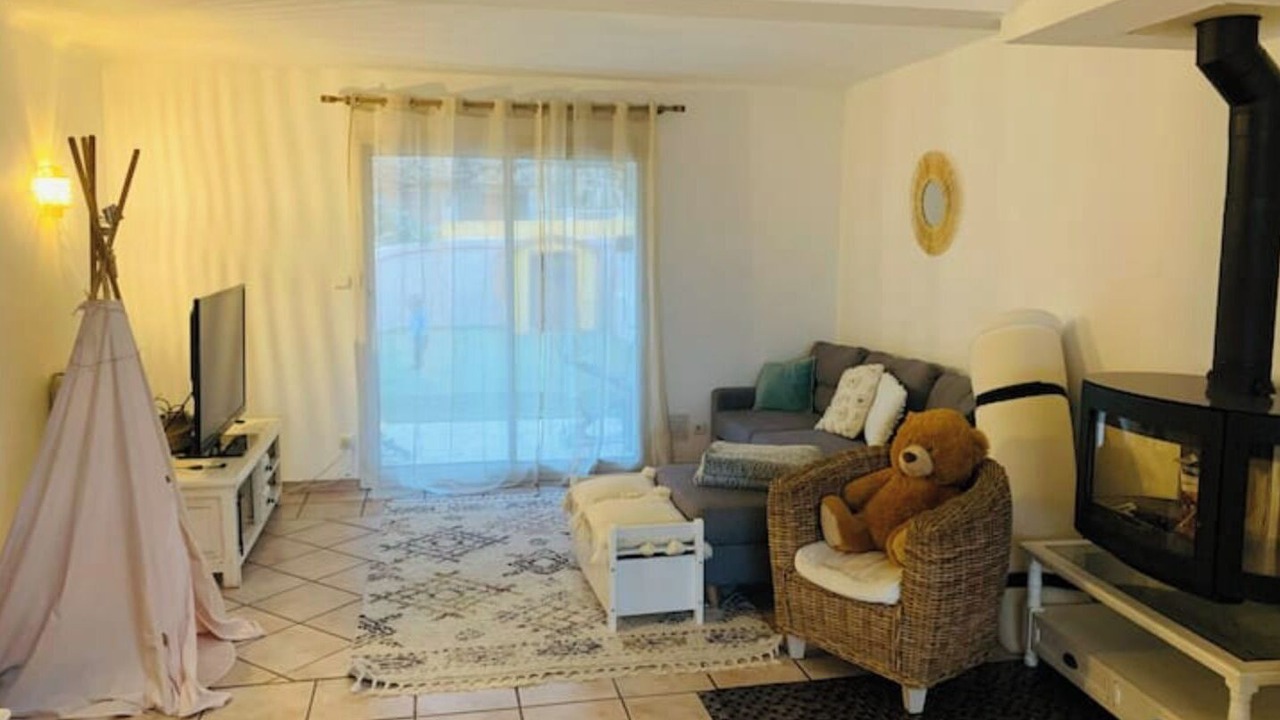 Photo of Livingroom in Bouc-Bel-Air