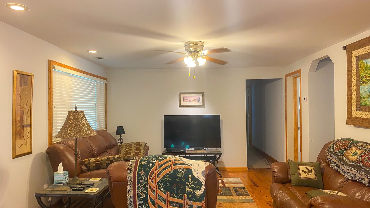 Photo of Livingroom in Protem
