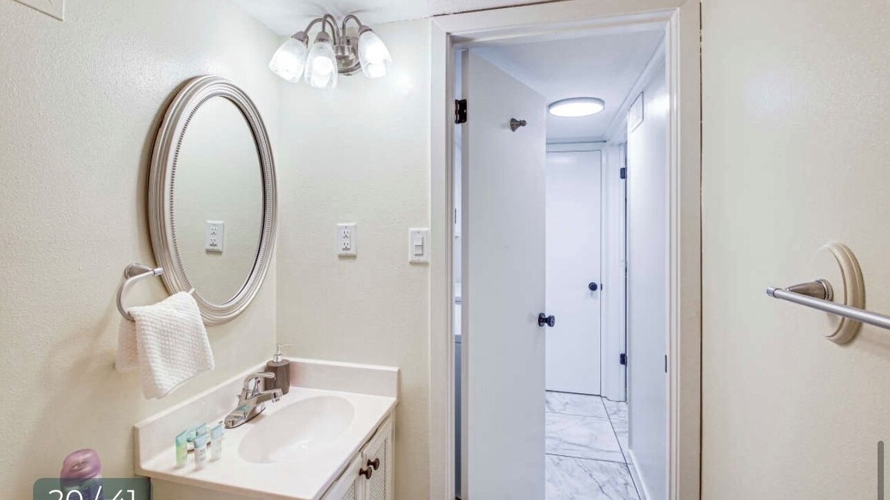 Photo of Bathroom in Lake Hamilton
