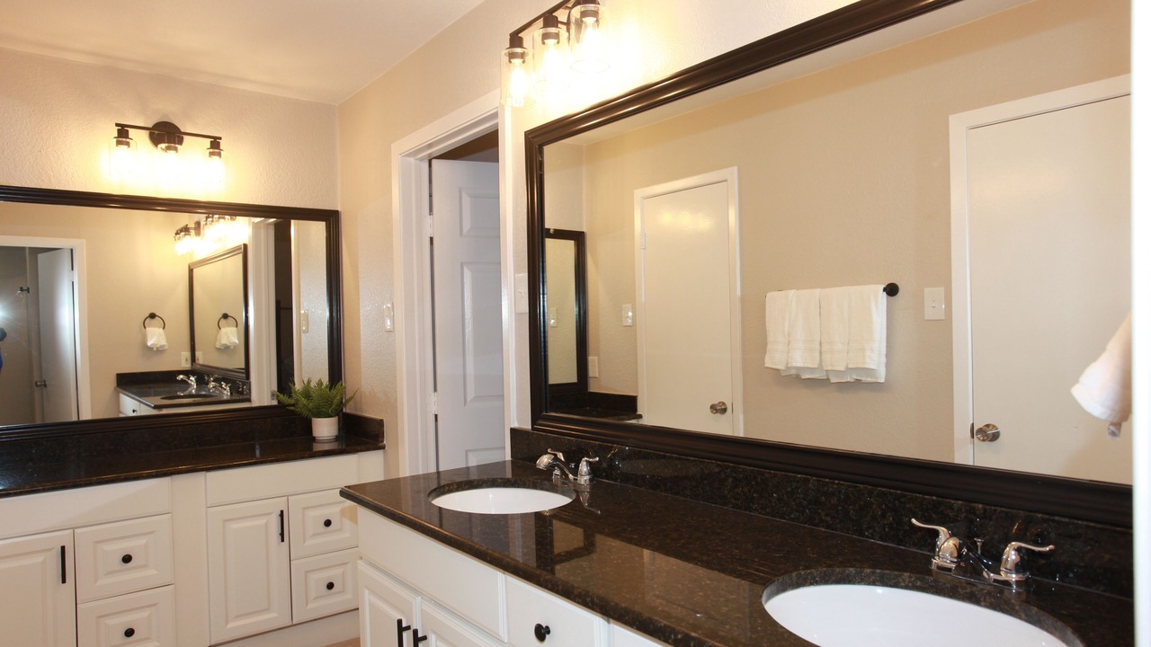 Photo of Bathroom in Rockwall
