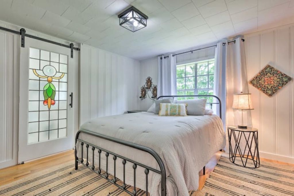 Photo of Bedroom in Mobile
