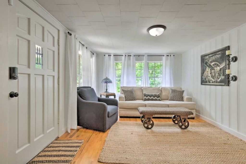 Photo of Livingroom in Mobile