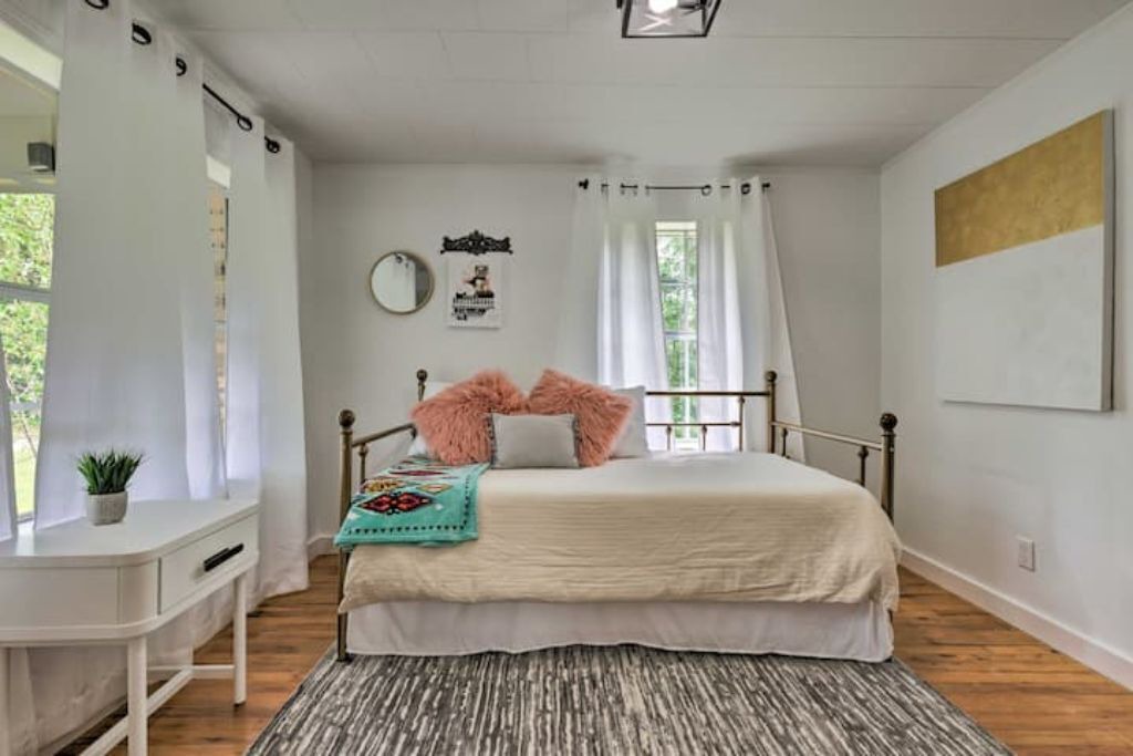 Photo of Bedroom in Mobile