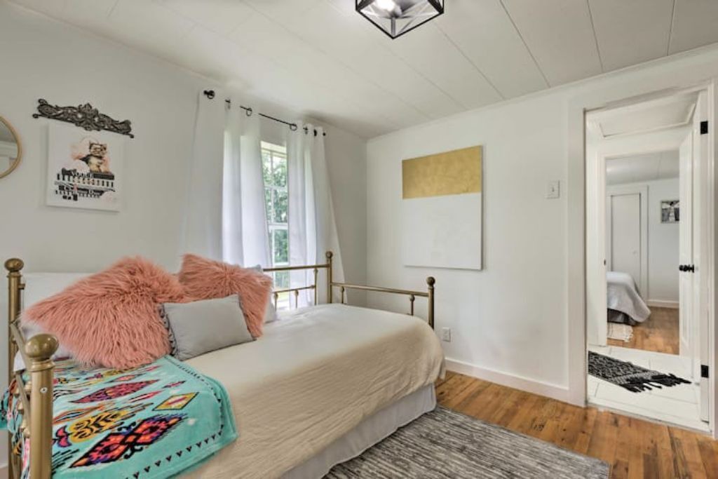 Photo of Bedroom in Mobile