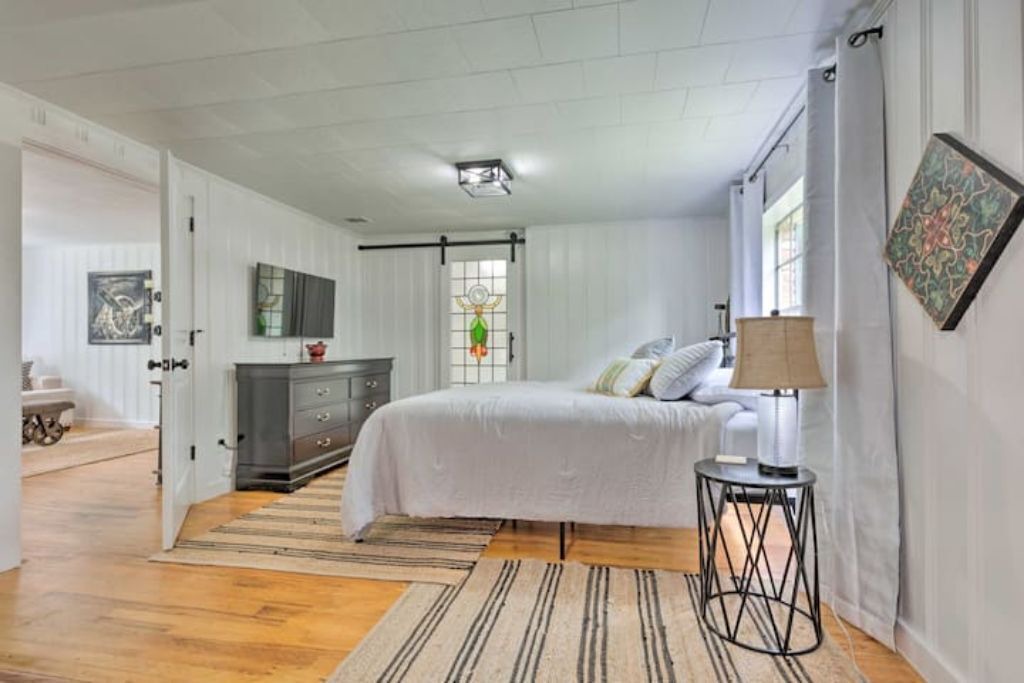 Photo of Bedroom in Mobile