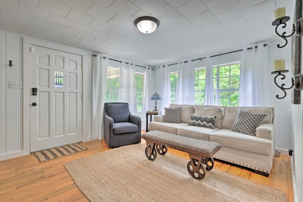 Photo of Livingroom in Mobile