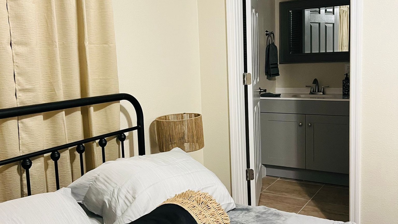 Photo of Bedroom in Lake Panasoffkee