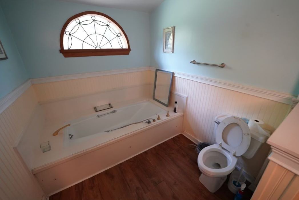 Photo of Bathroom in Port Allen