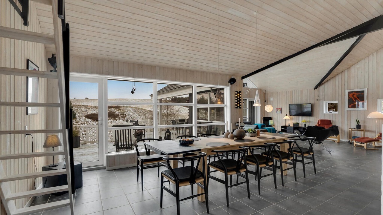 Photo of Bedroom in Fur