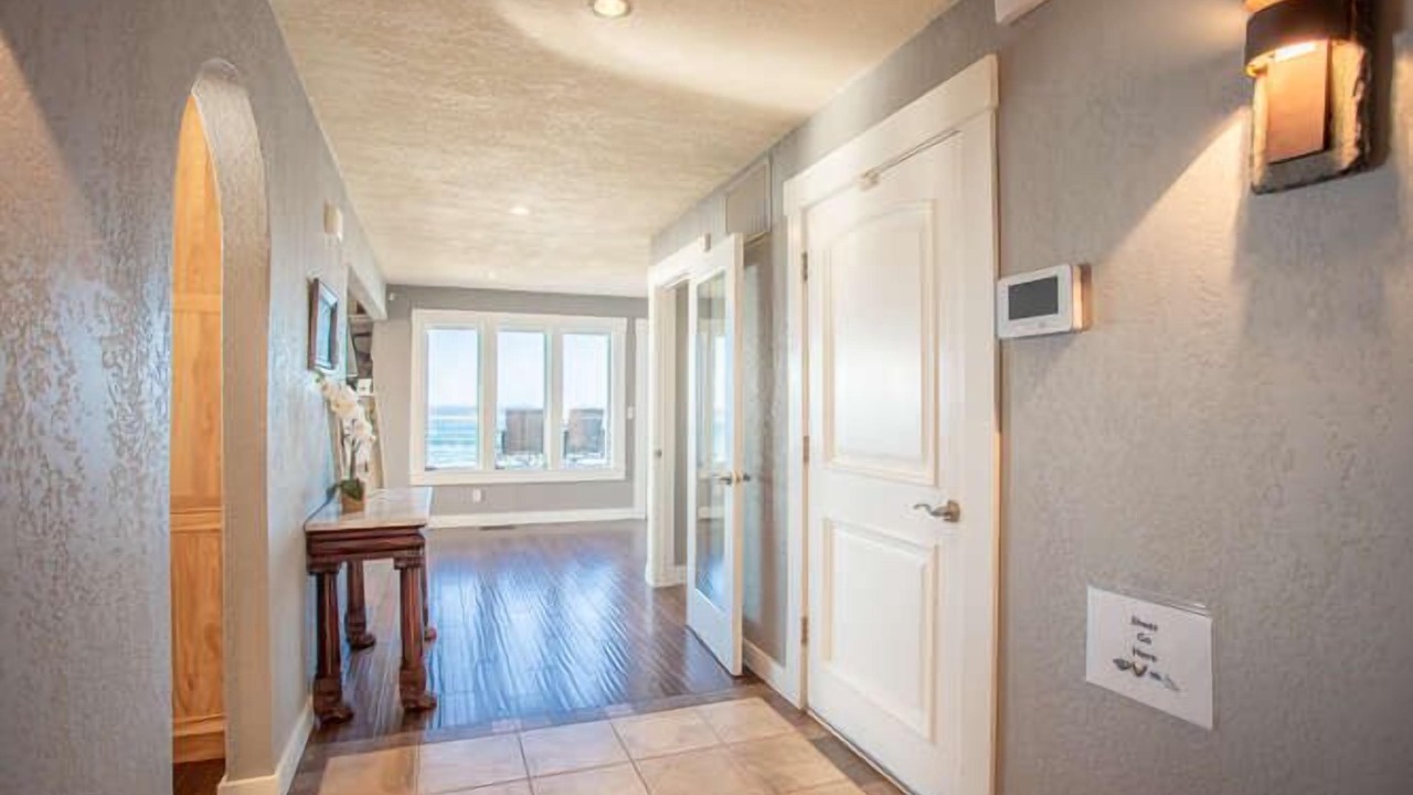 Photo of Others in Roads End