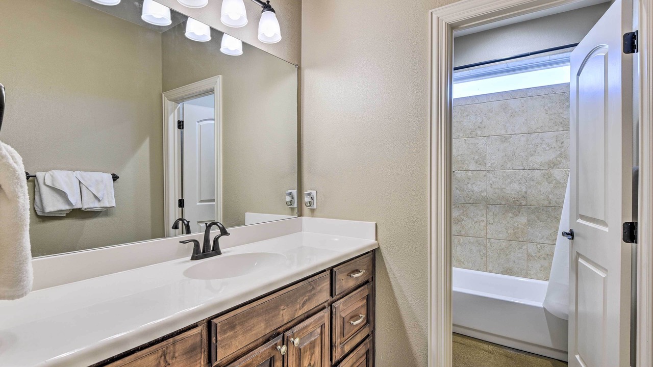Photo of Bathroom in Era