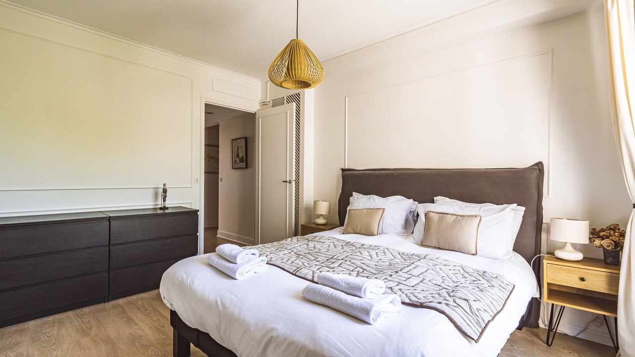 Photo of Bedroom in Reims City Centre