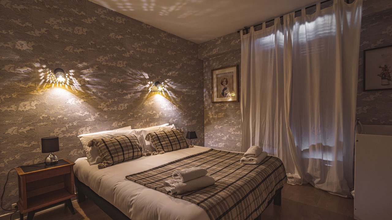 Photo of Bedroom in Reims City Centre