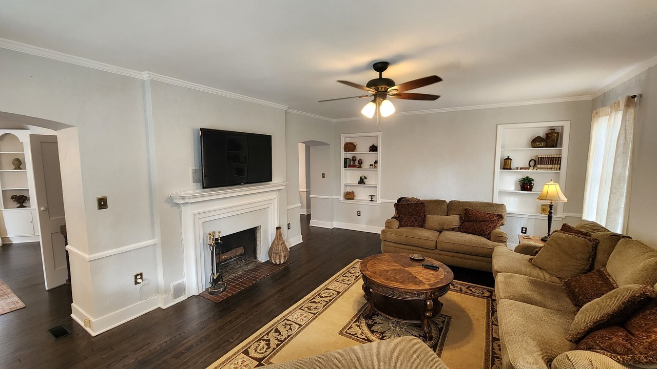 Photo of Livingroom in Macon