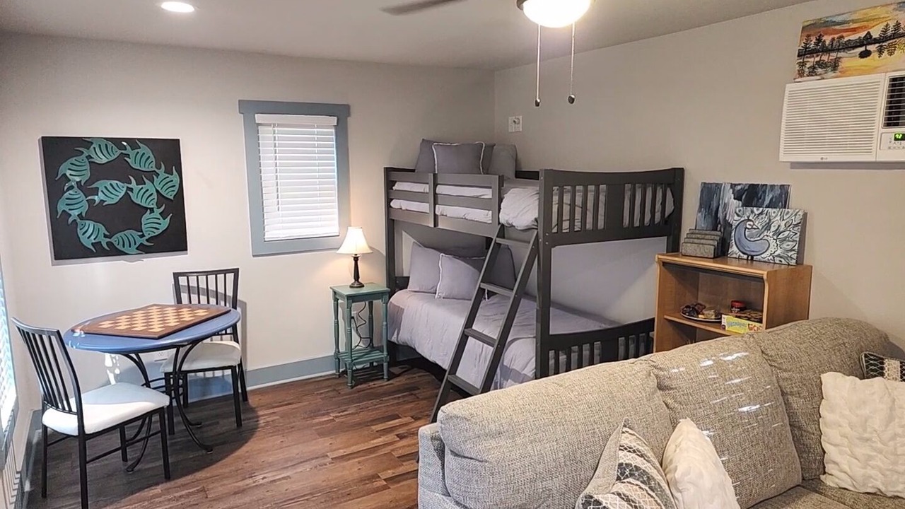 Photo of Livingroom in Macon