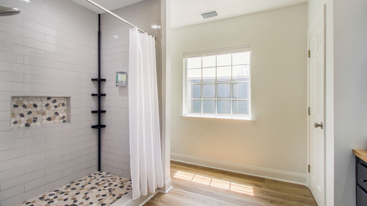 Photo of Bathroom in Valona