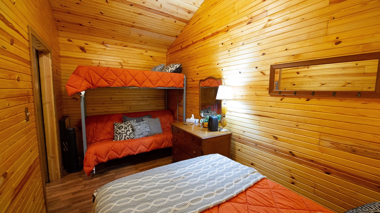 Photo of Bedroom in Doniphan