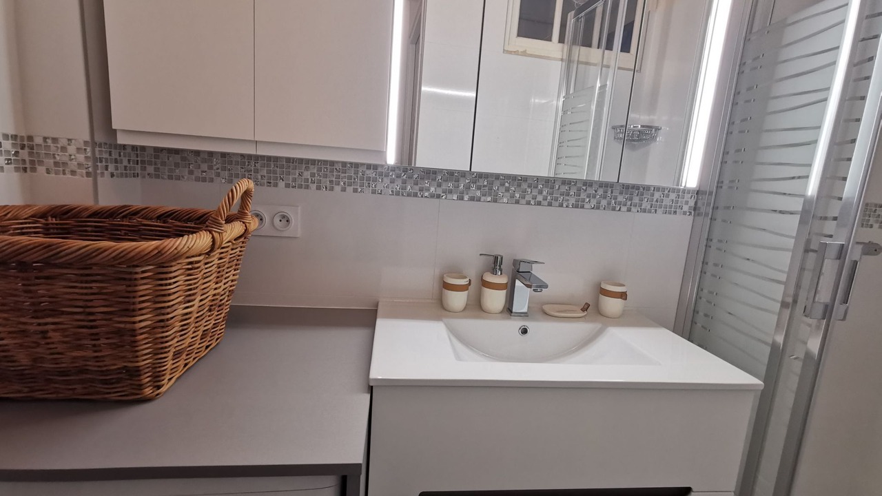 Photo of Bathroom in Intra Muros