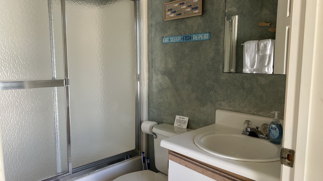 Photo of Bathroom in Yantis