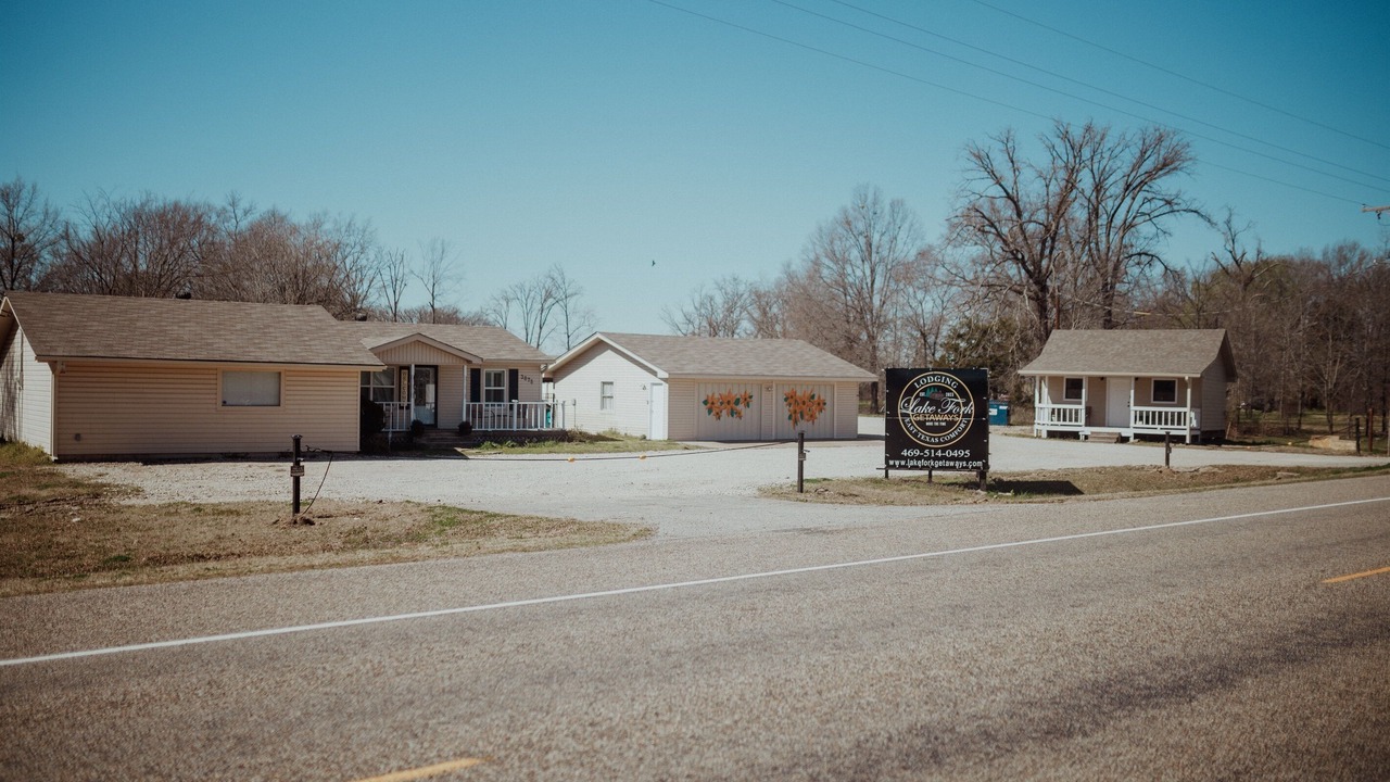 Photo of Others in Yantis