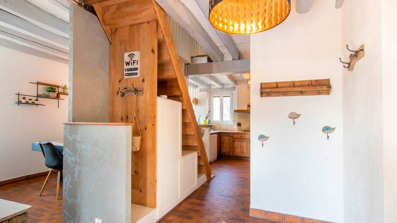 Photo of Others in Venon