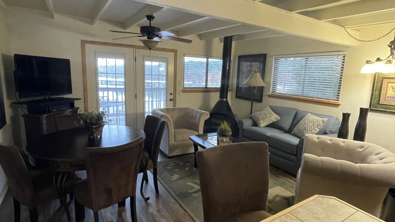 Photo of Bedroom in Mount Ida