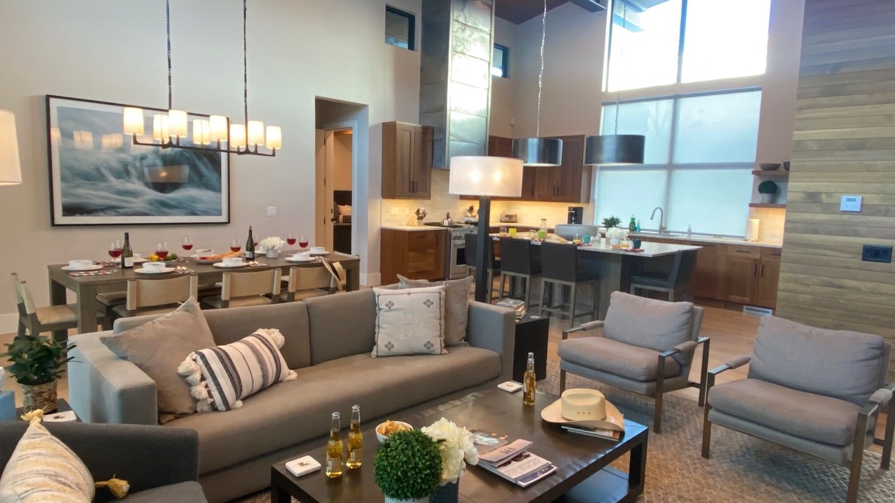 Photo of Livingroom in Hoback Junction