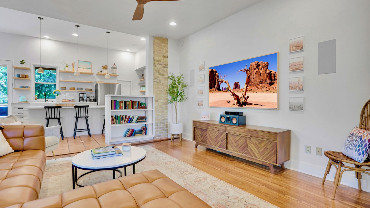 Photo of Livingroom in Central East Austin