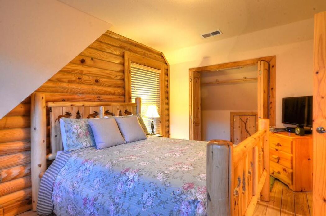 Photo of Bedroom in Topton