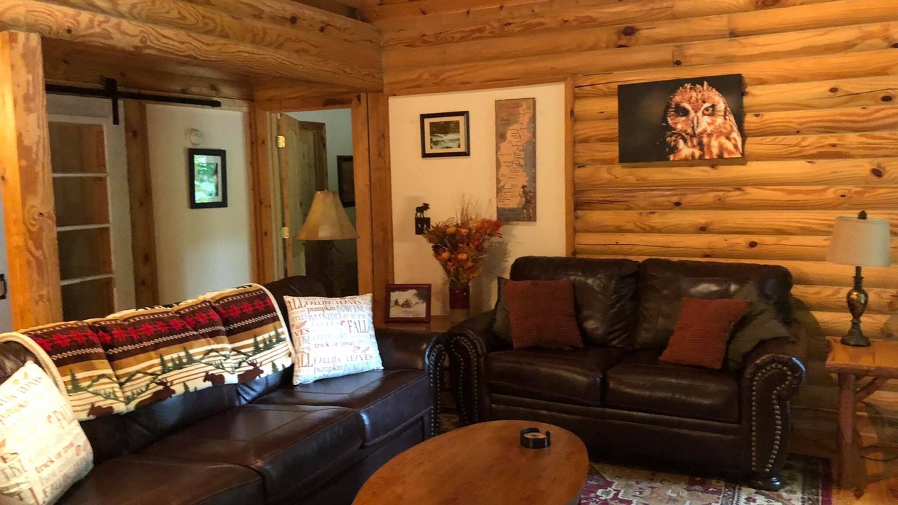 Photo of Livingroom in Topton