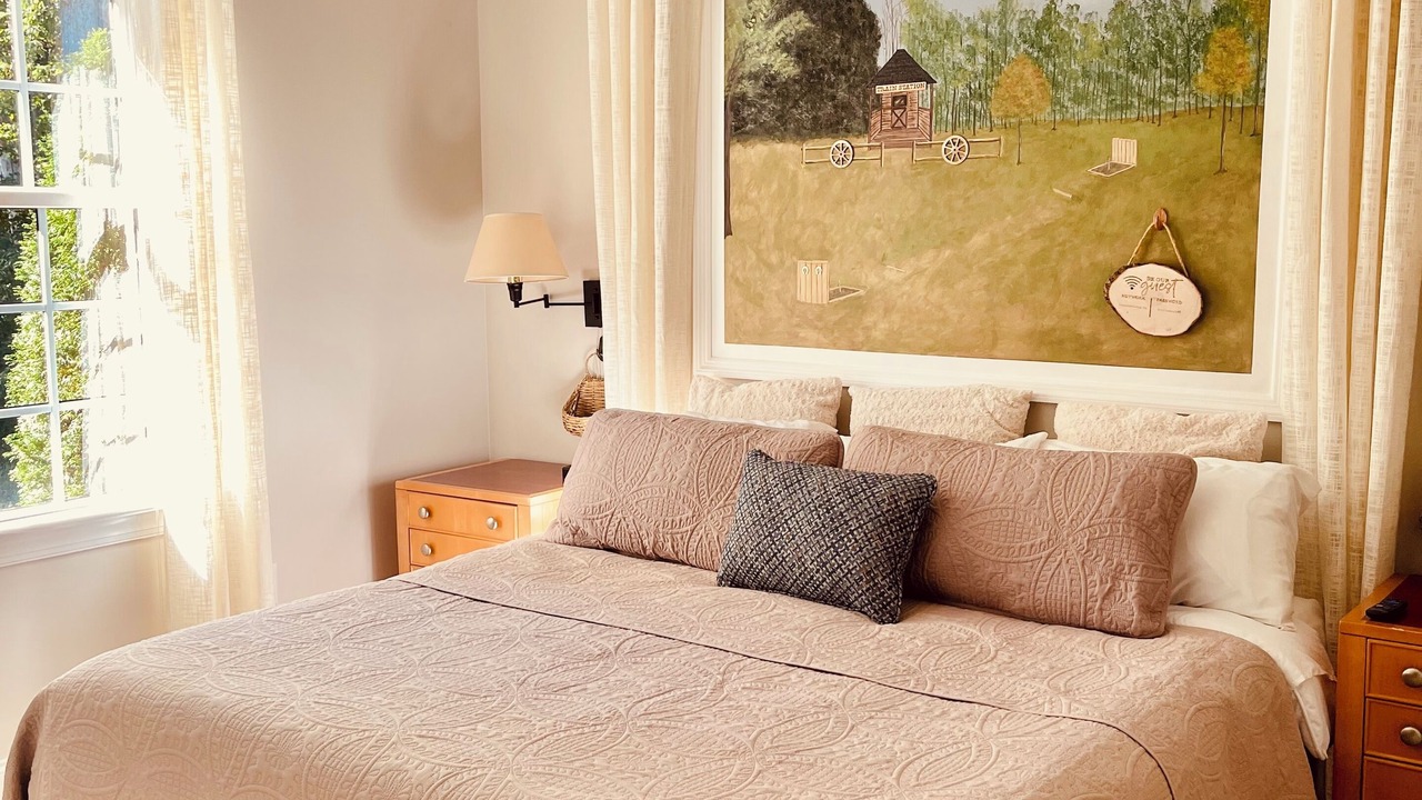 Photo of Bedroom in Greensboro