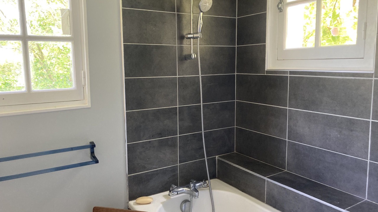Photo of Bathroom in Longueil