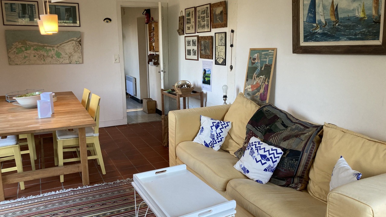 Photo of Livingroom in Longueil