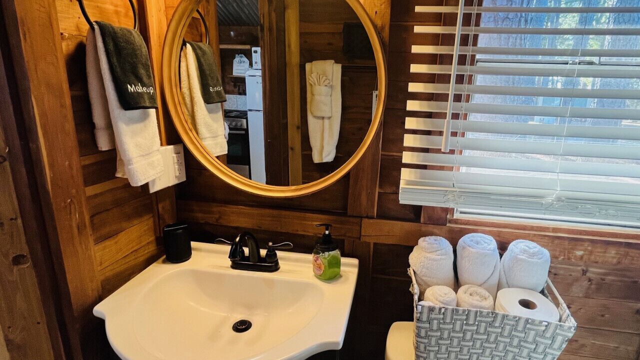 Photo of Bathroom in Hemphill