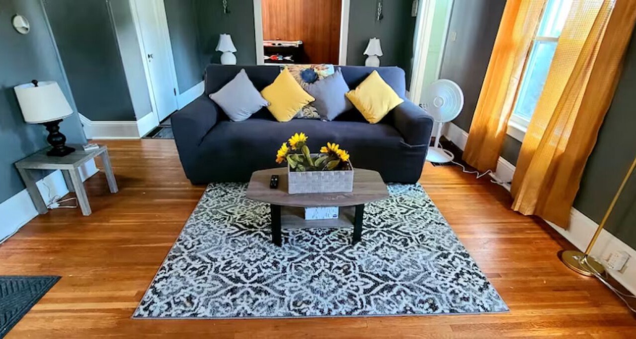 Photo of Livingroom in West Elmira