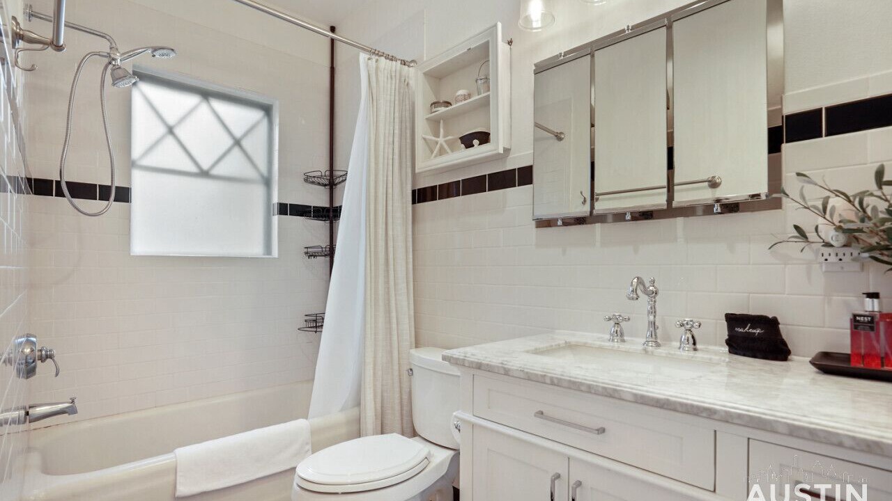Photo of Bathroom in West Campus