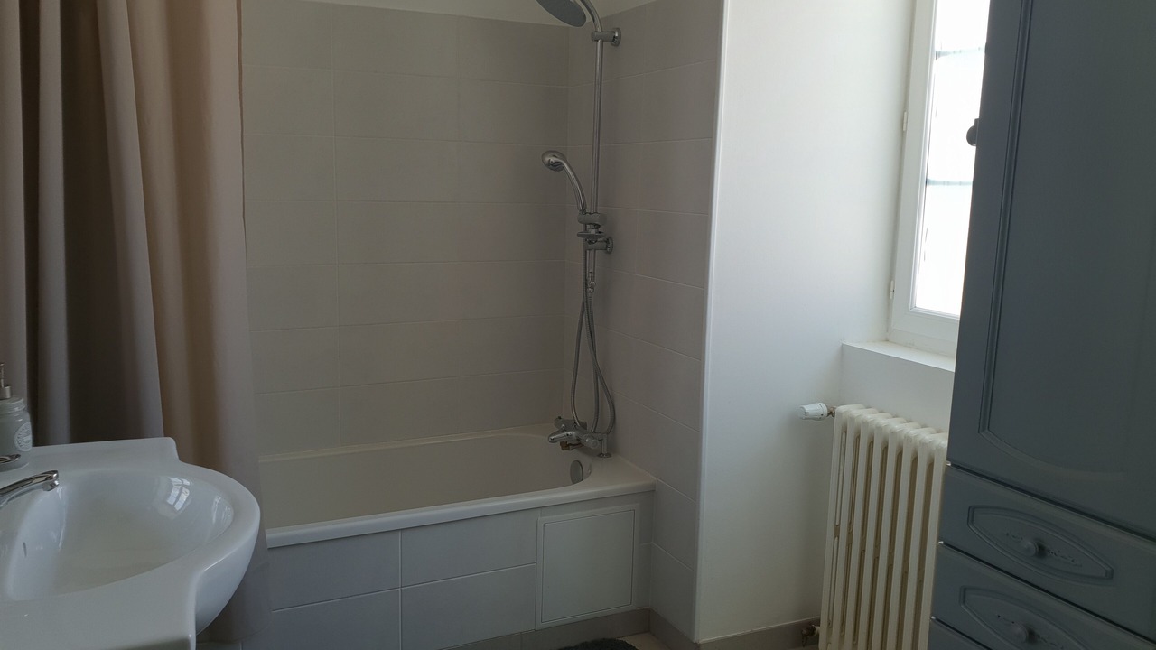 Photo of Bathroom in Nadaillac